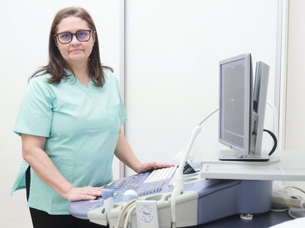 De ce femeile amână testul Papanicolau și cum poate fi prevenit acest risc? Sfaturile Dr. Lorena Turculeț