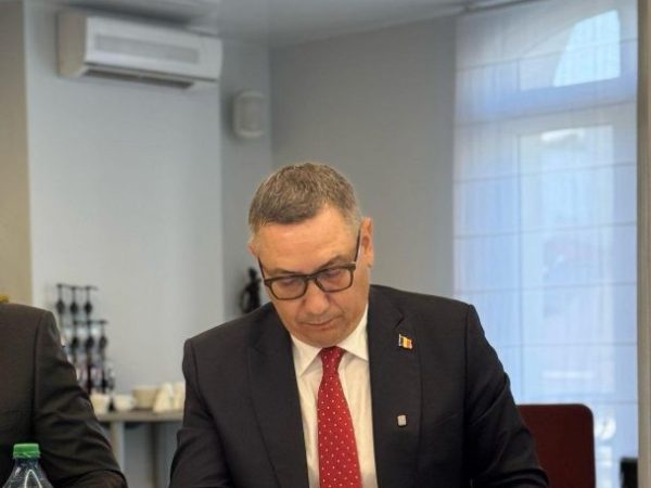 Victor Ponta, candidat independent la președinția României în 2025, susținut de Eugen Teodorovici, vorbesc despre consultarea societății românești în deciziile fiscale